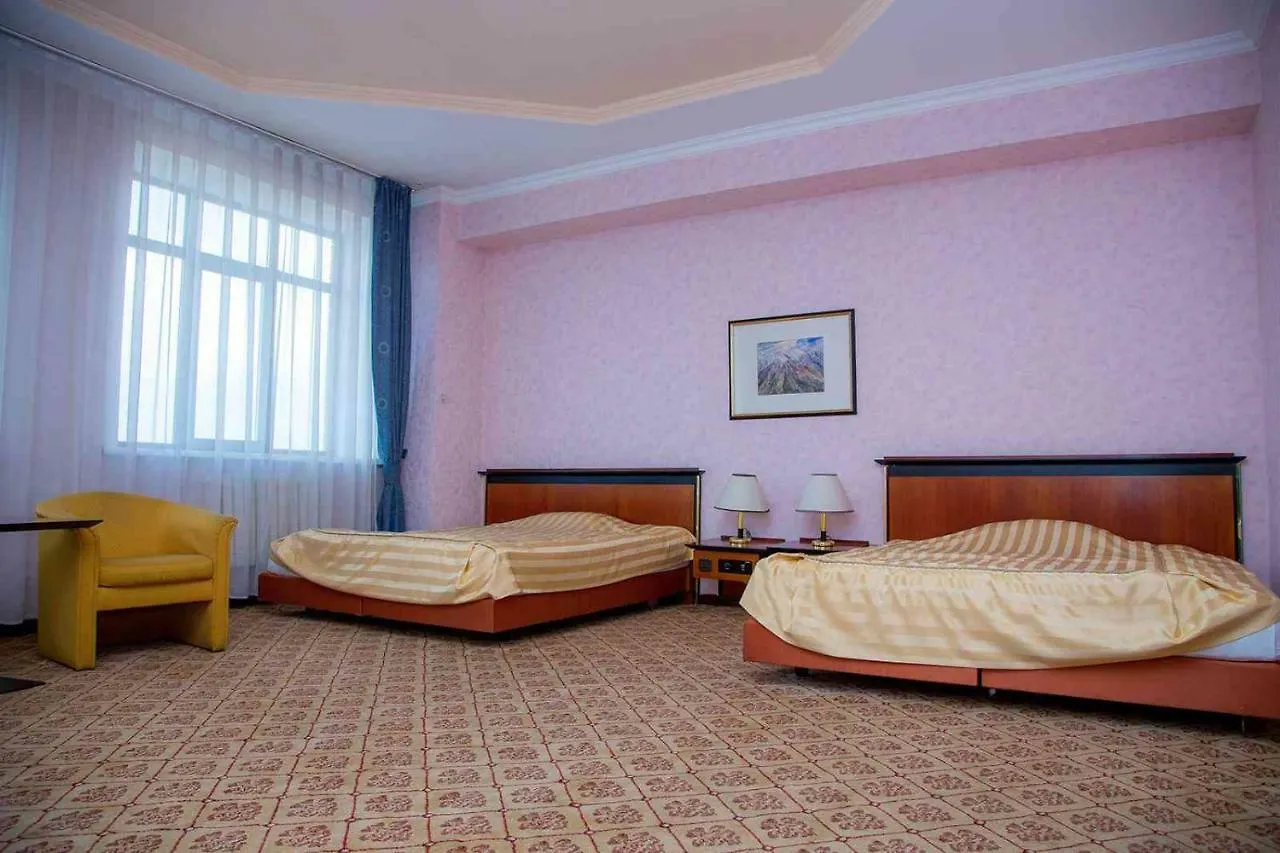 Отель Экипаж Алматы